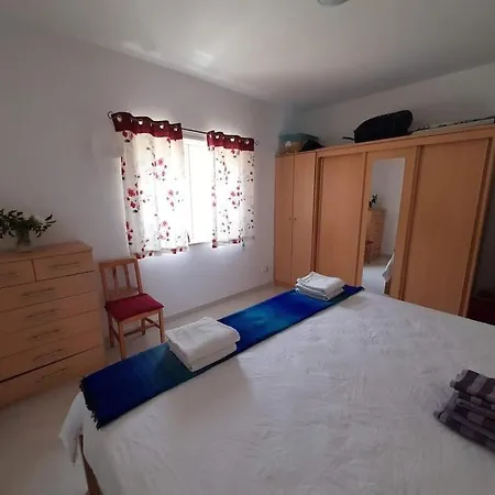 In Condominio Con 2 Piscine E Spiaggia Privata Feriehus